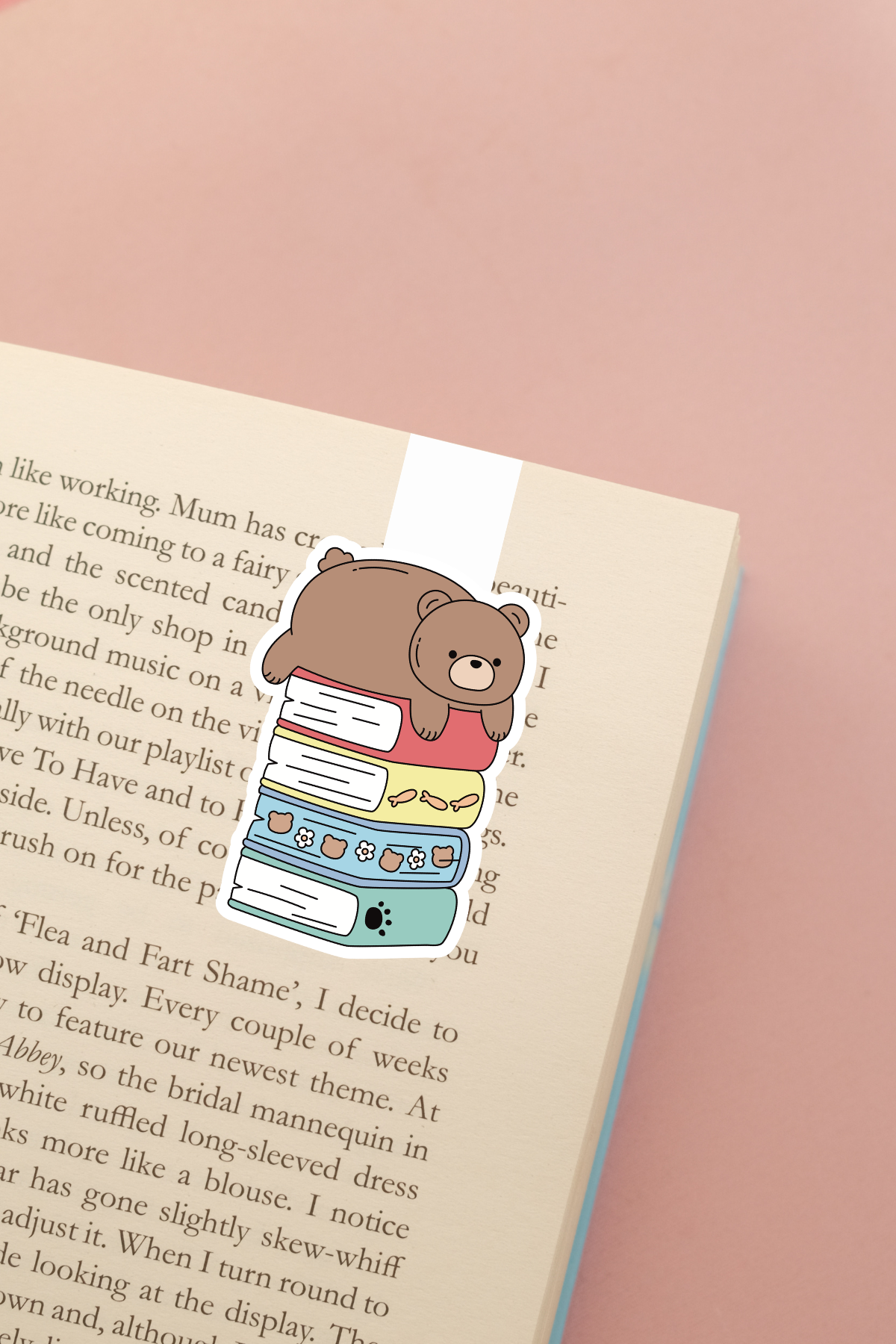 Bear Book Stack Magnetic Bookmark