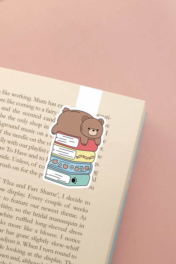 Bear Book Stack Magnetic Bookmark